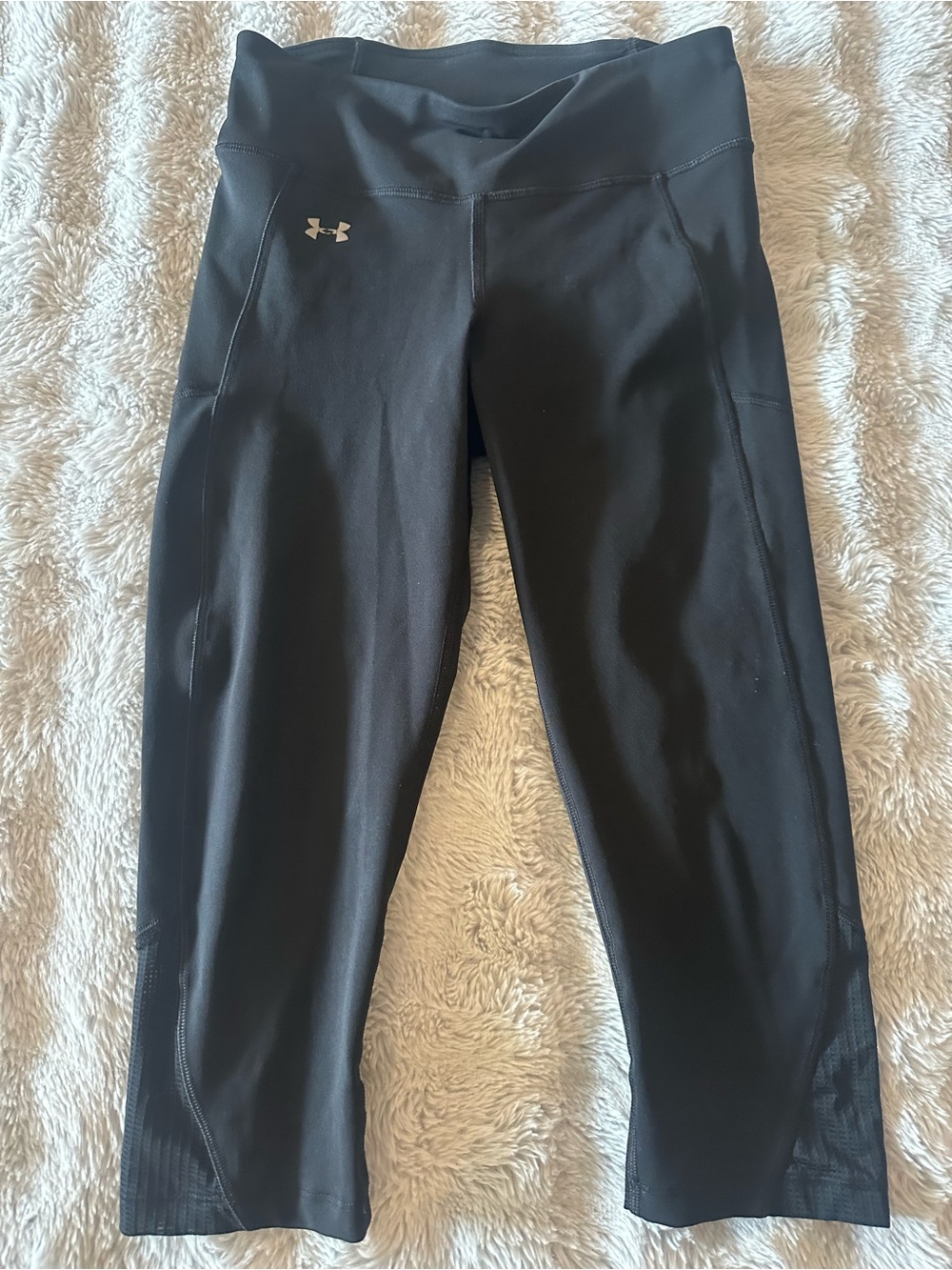 Under Armour Women’s Small Black Compression Capri Leggings Zip Pocket